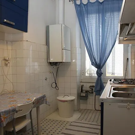 Belvedere No Air Conditioning Апартаменты