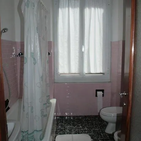 Belvedere No Air Conditioning * Рапалло